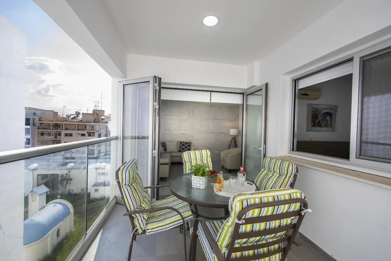 Apartment Larnaca Finikoudes Suite Cyprus