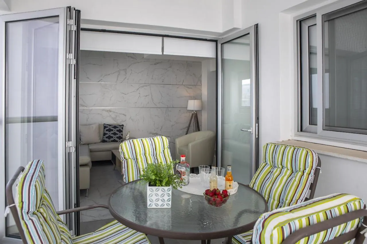Larnaca Finikoudes Suite Cyprus